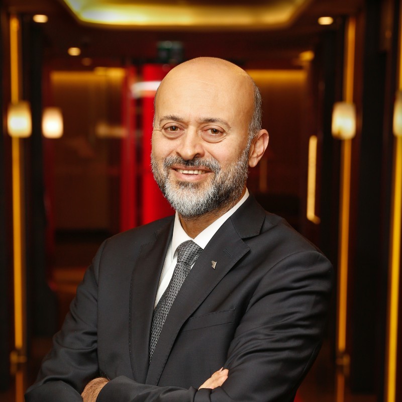 Petrol Ofisi Madeni Yağ Direktörü Sezgin Gürsu .